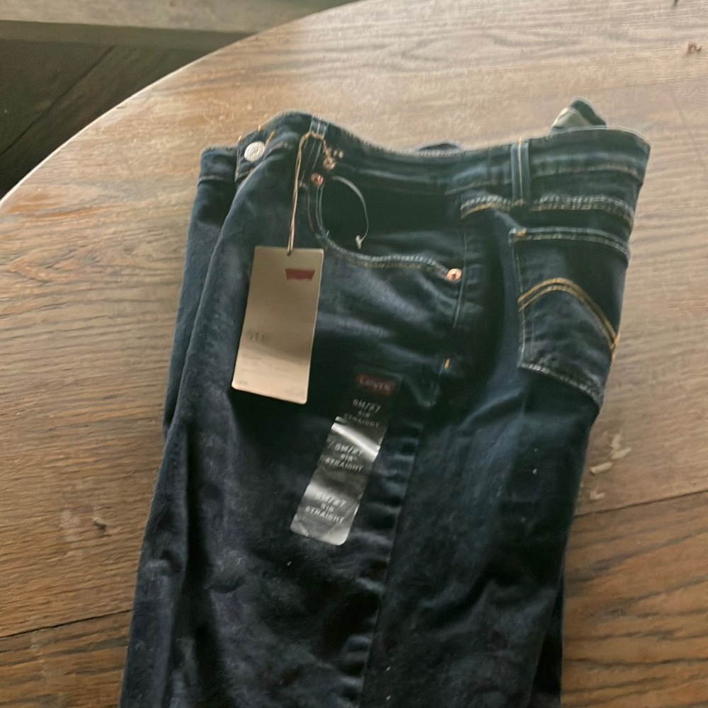Levi’s 518 5/27
